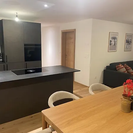 Alphubel Peak شقة *