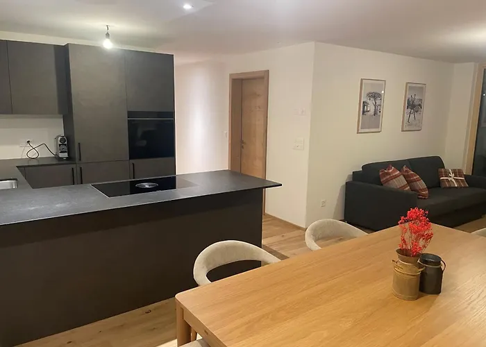 Alphubel Peak شقة *