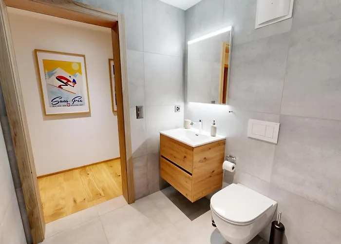 Alphubel Peak アパート