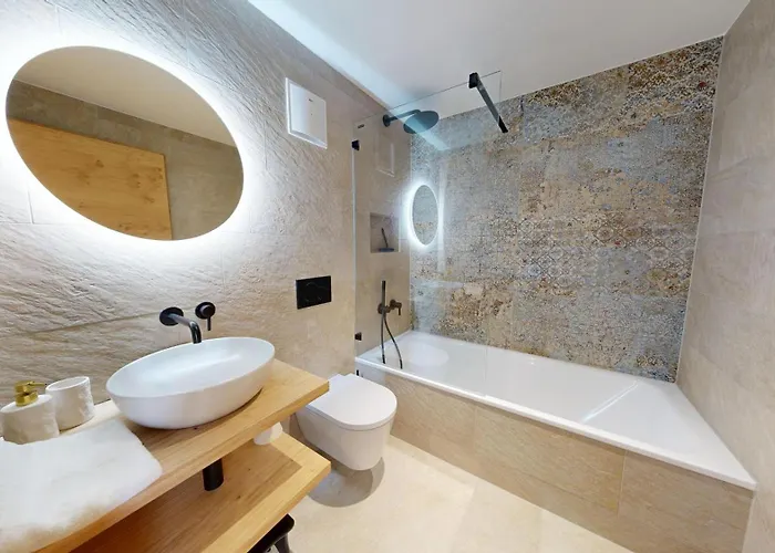 Alphubel Peak アパート *